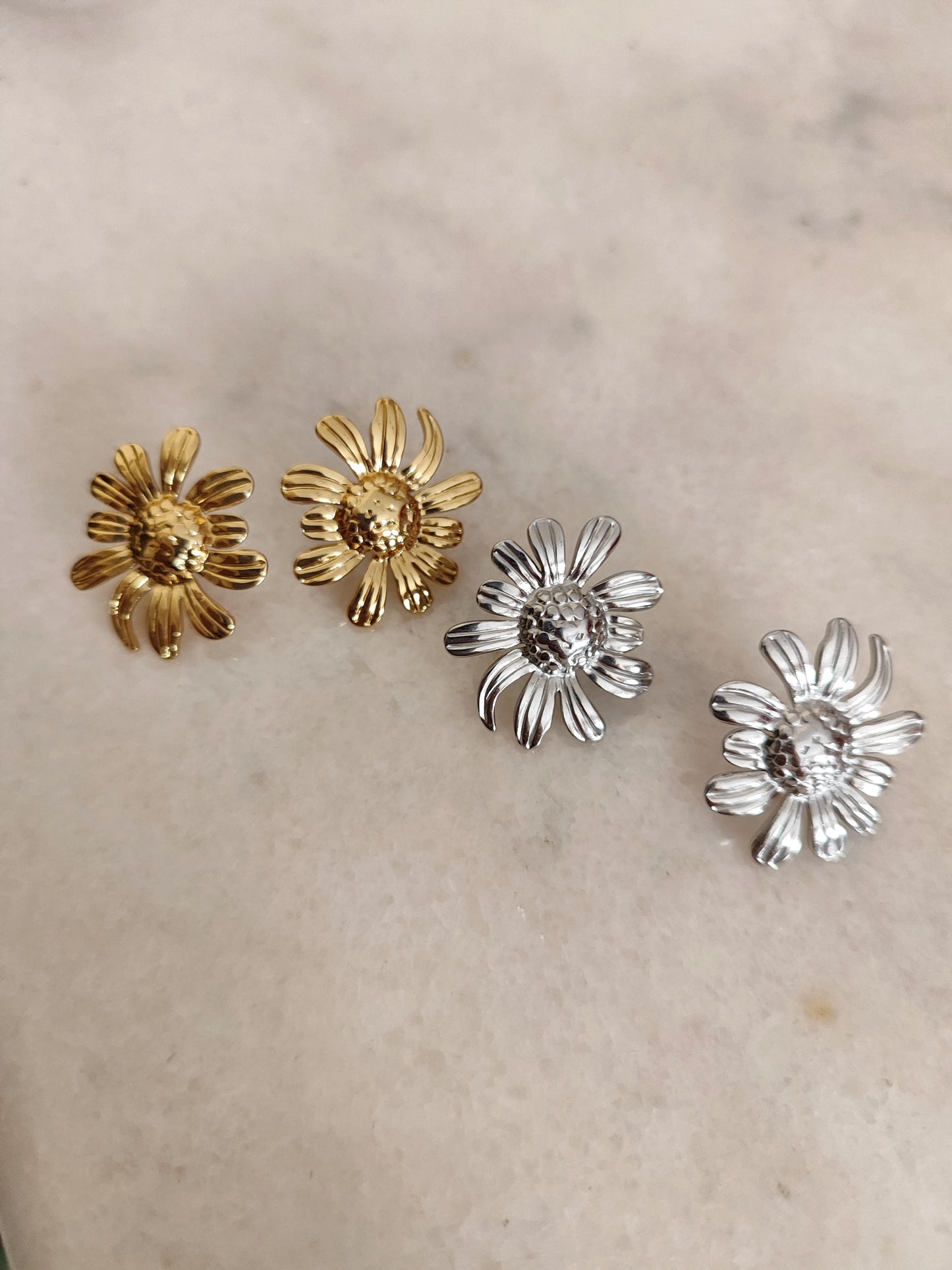 Σκουλαρίκια μαργαρίτες!