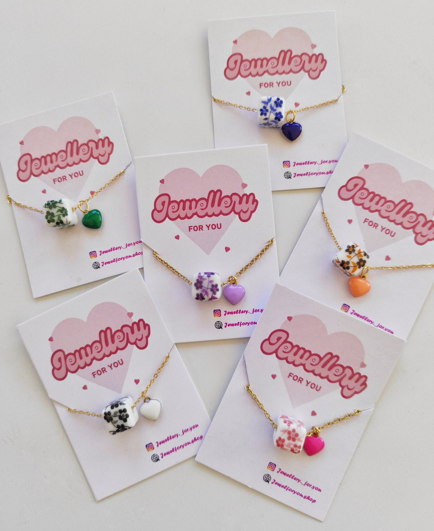 Κολιέ με κύβο!