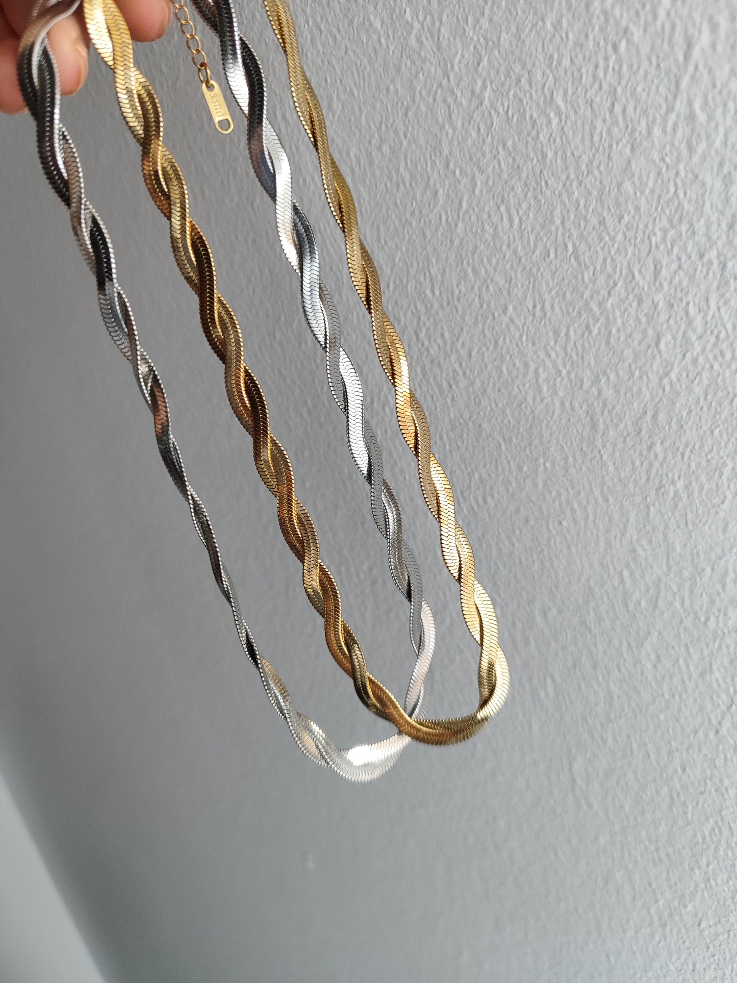 Αλυσίδα κολιέ!