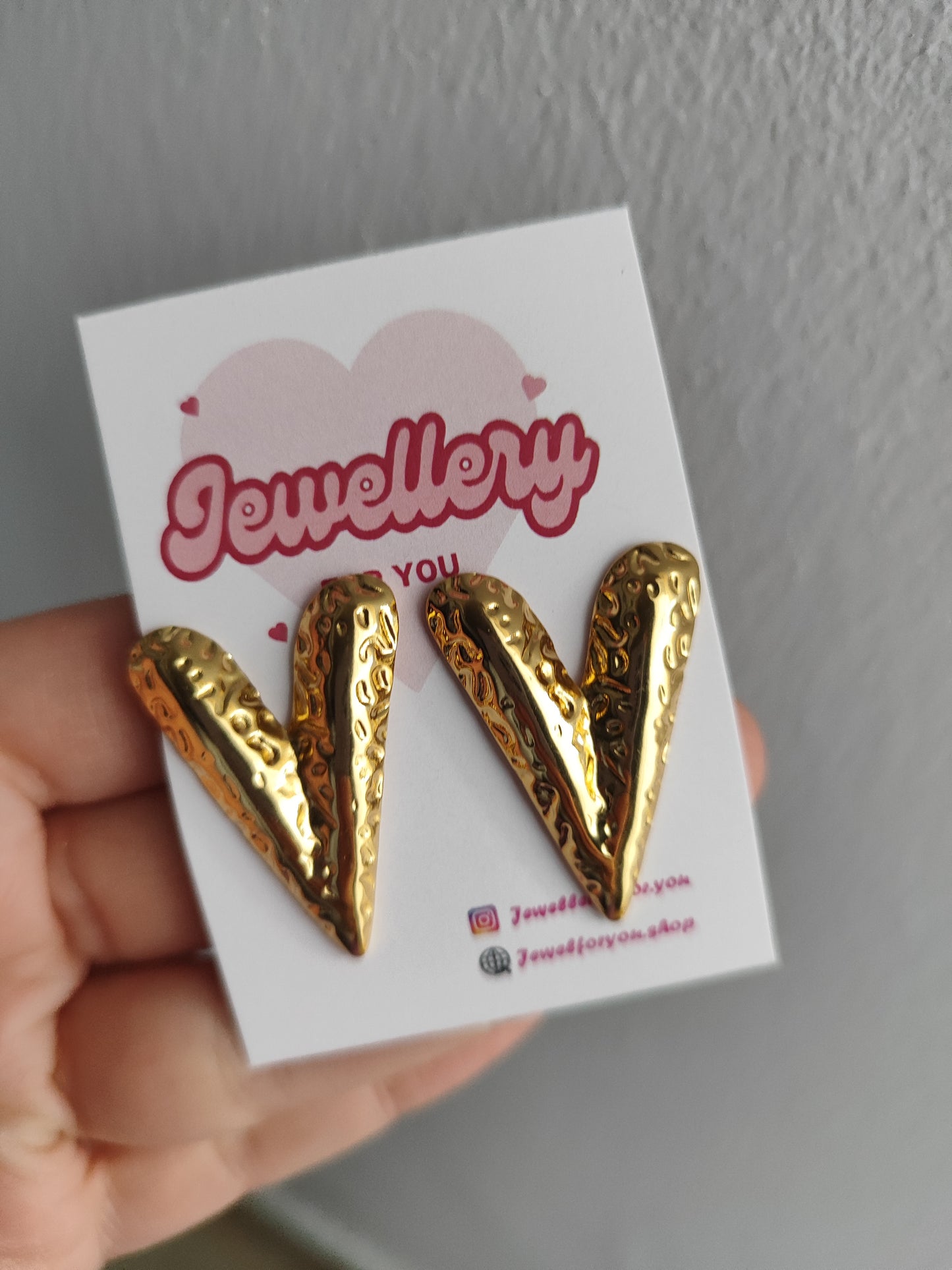 Ατσάλινα σκουλαρίκια