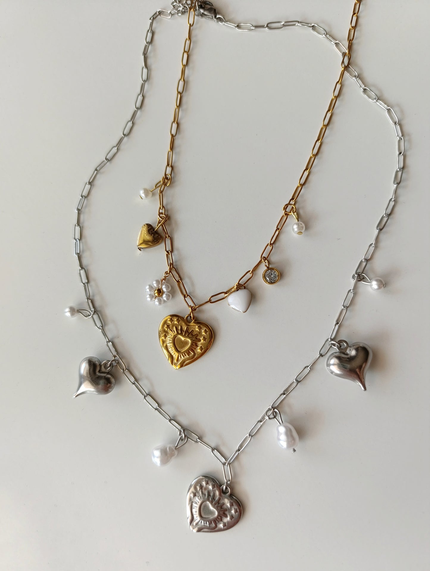 Κολιέ με πολλά στοιχεία!