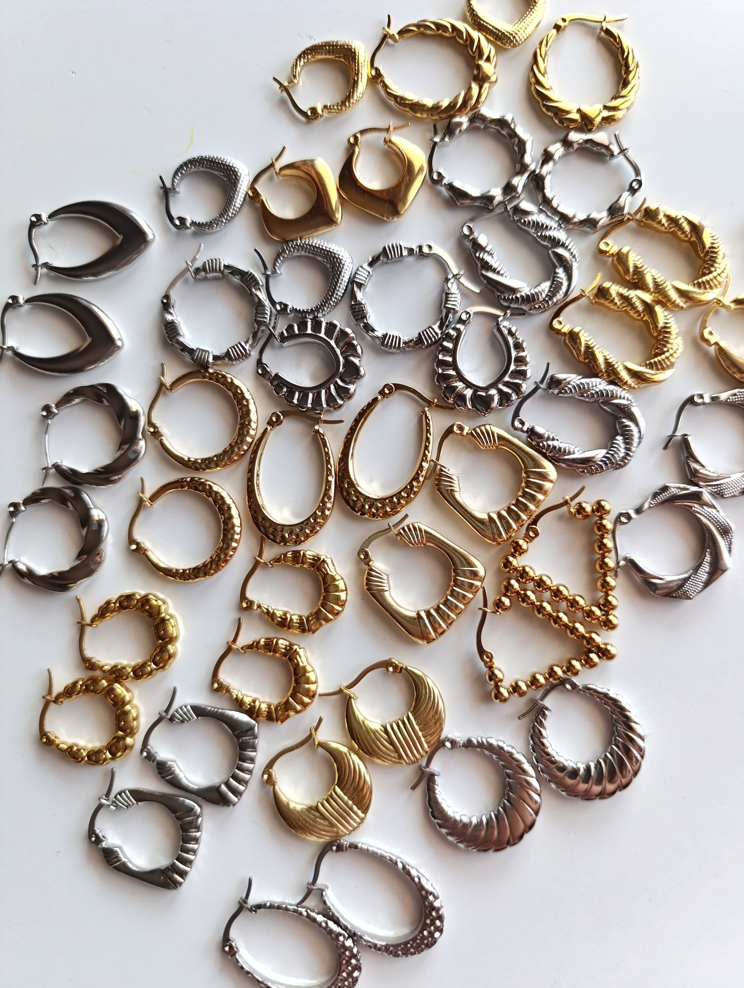 Σκουλαρίκια