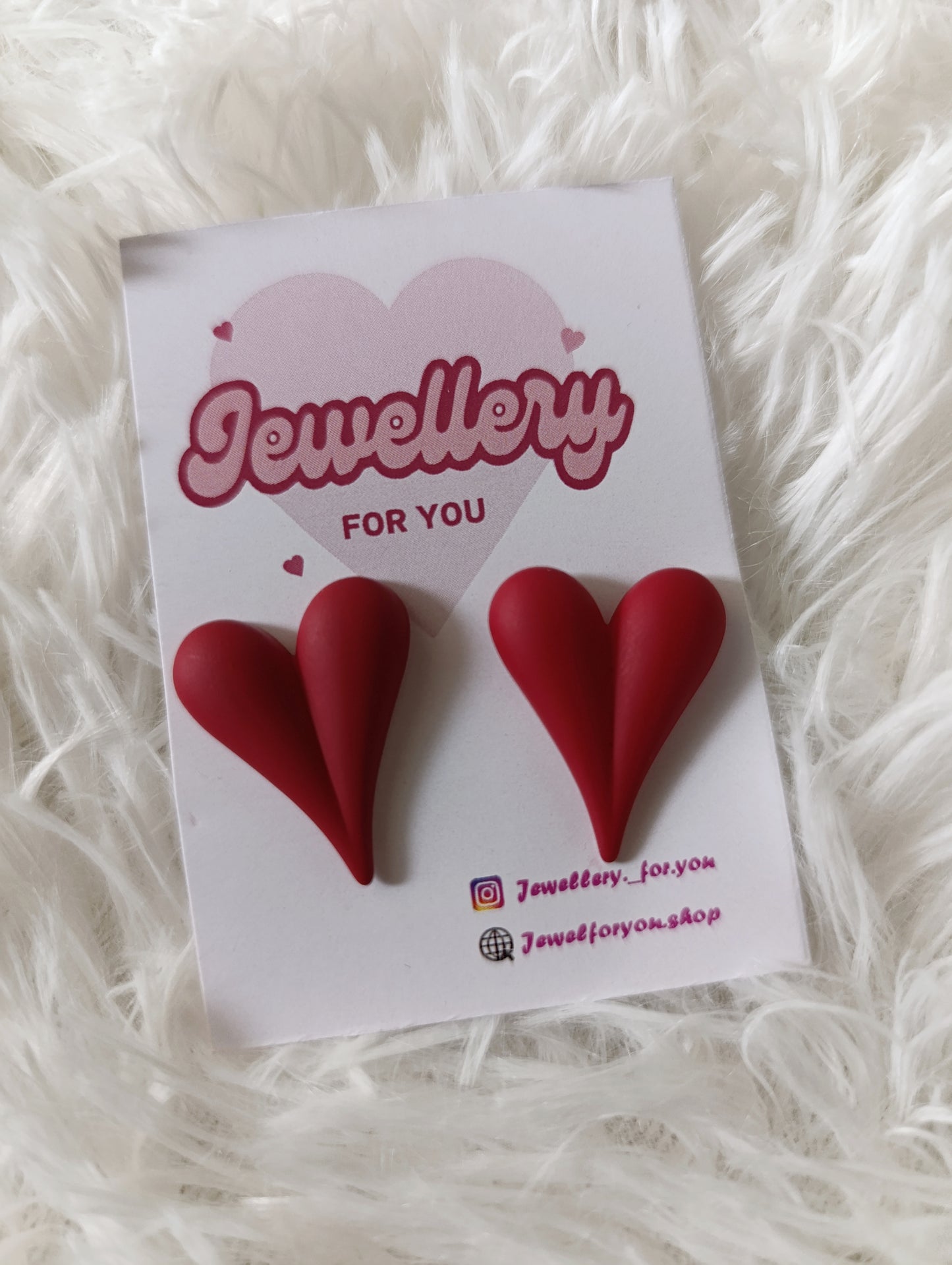 Ατσάλινα σκουλαρίκια!