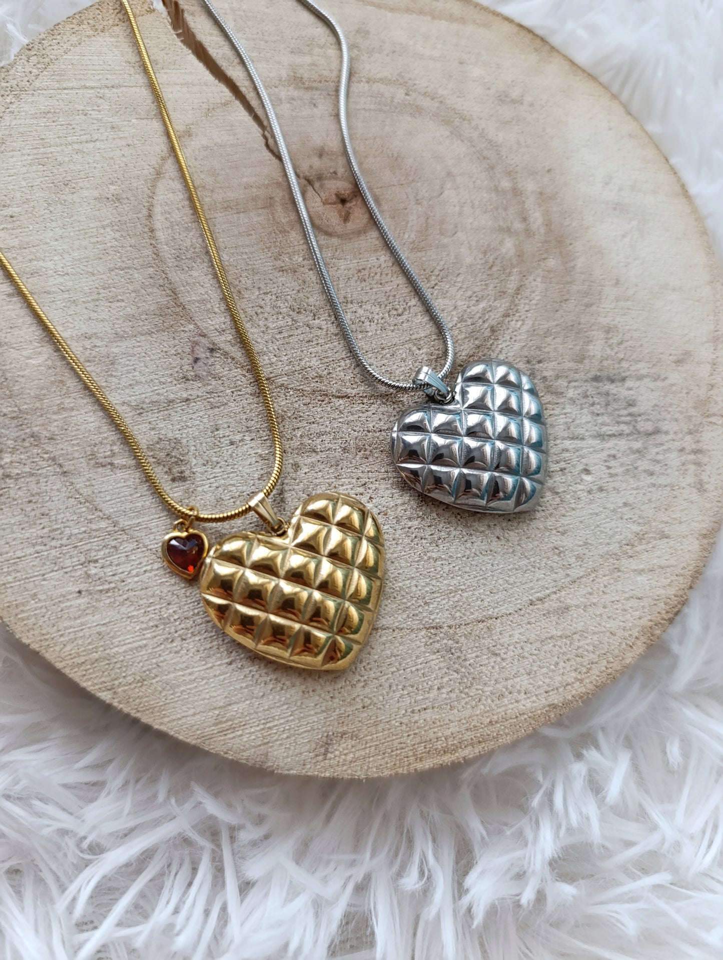 Ατσάλινα κολιέ καρδούλες!