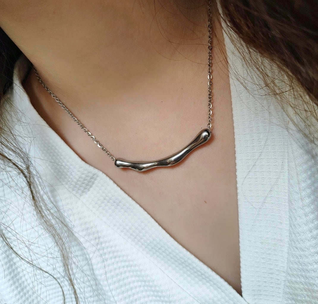 Ατσάλινα κολιέ μπάρα!