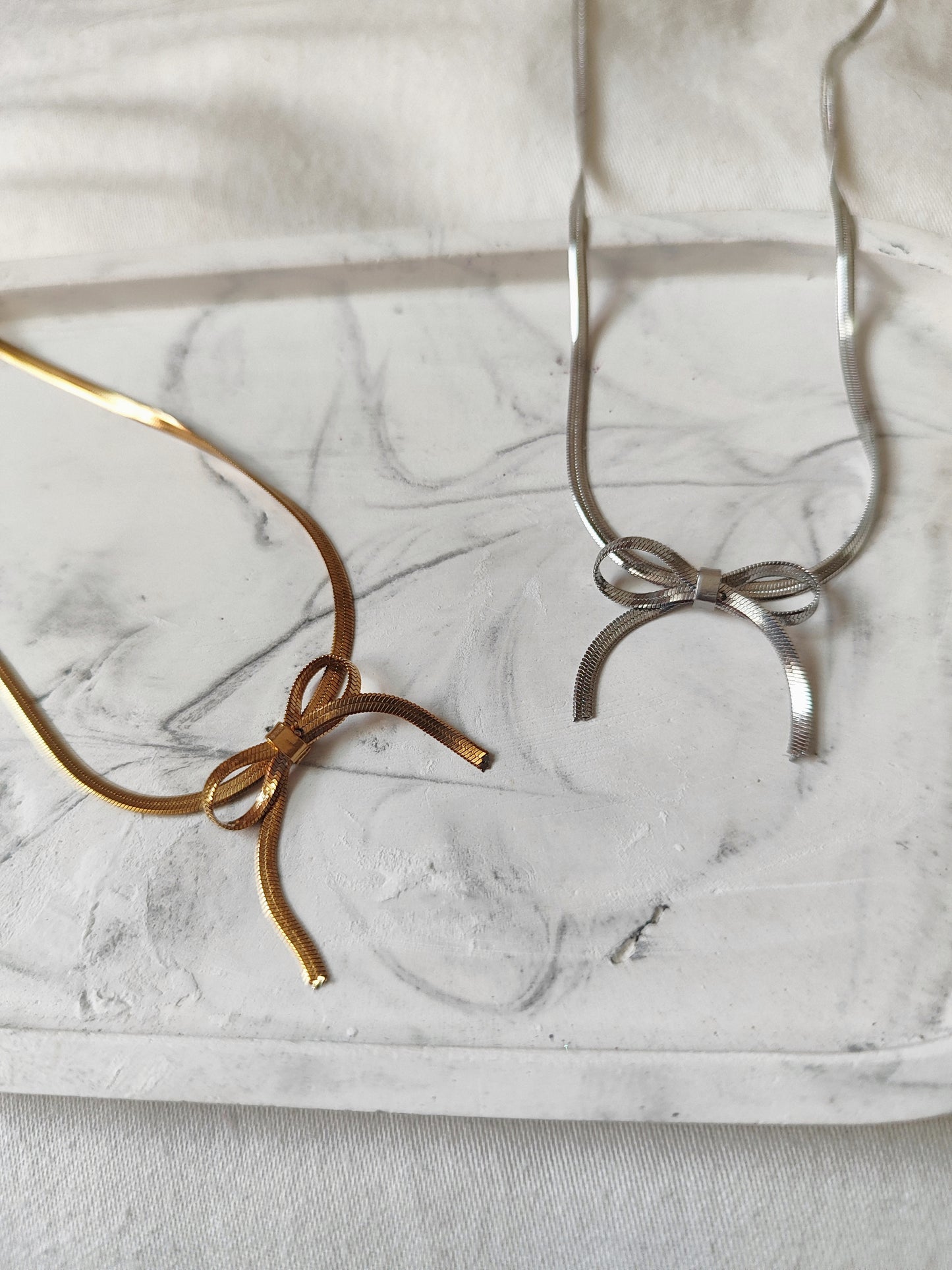 Ατσάλινη αλυσίδα φιογκάκι!