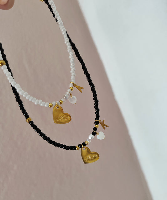 Κολιέ Mom με μονόγραμμα!