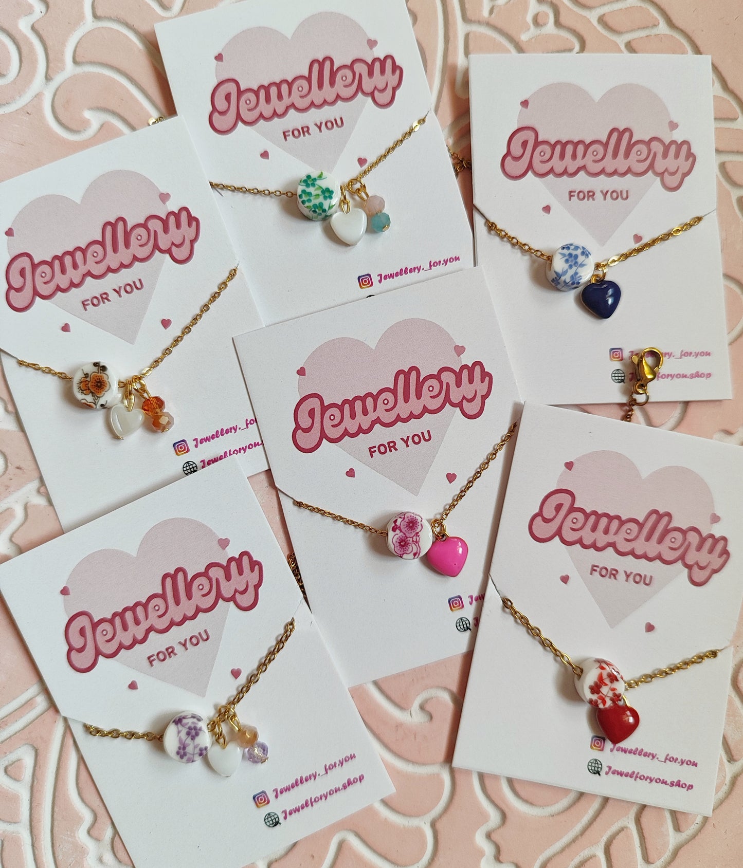 Ατσάλινα κολιέ!