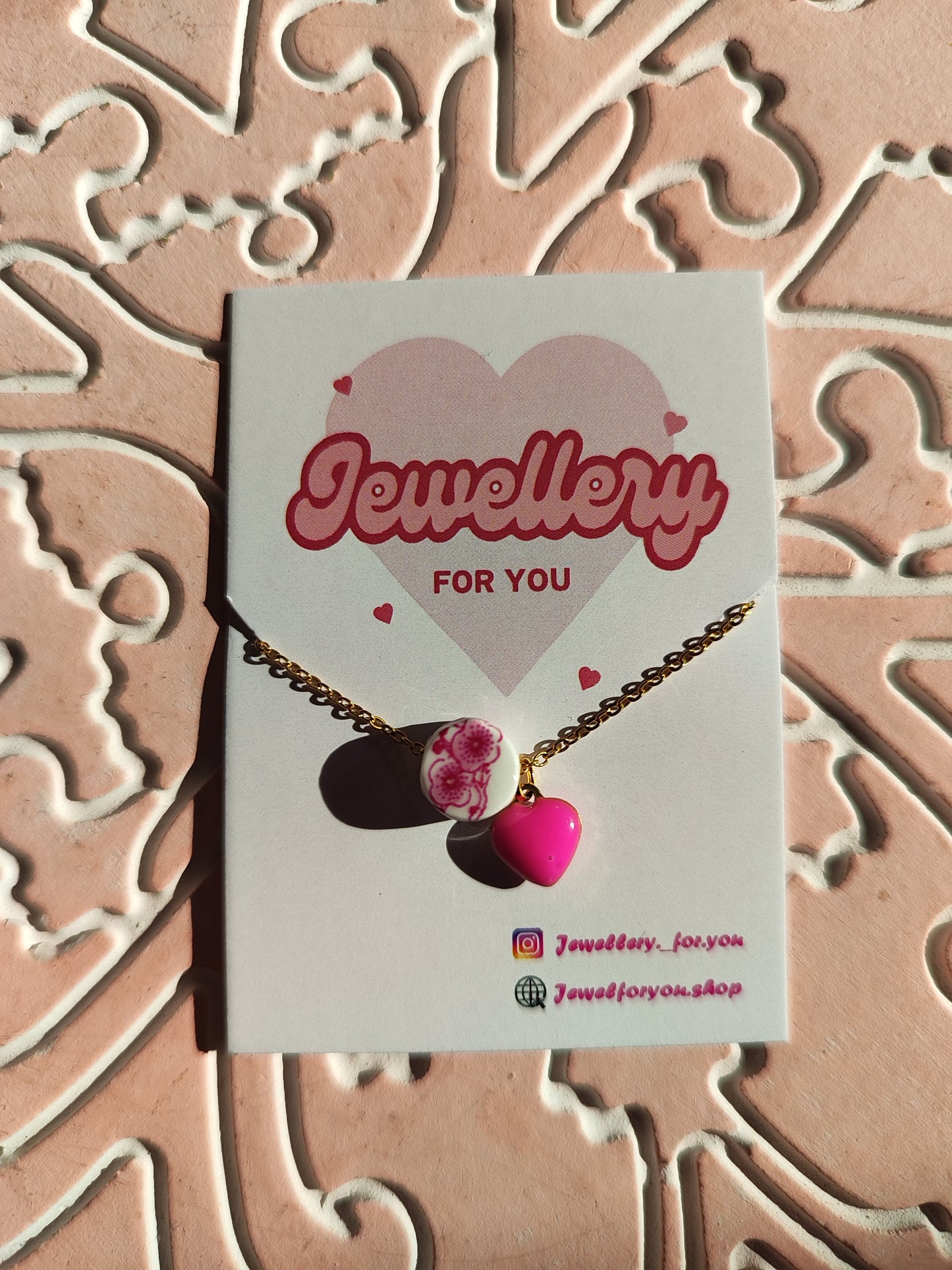 Ατσάλινα κολιέ!