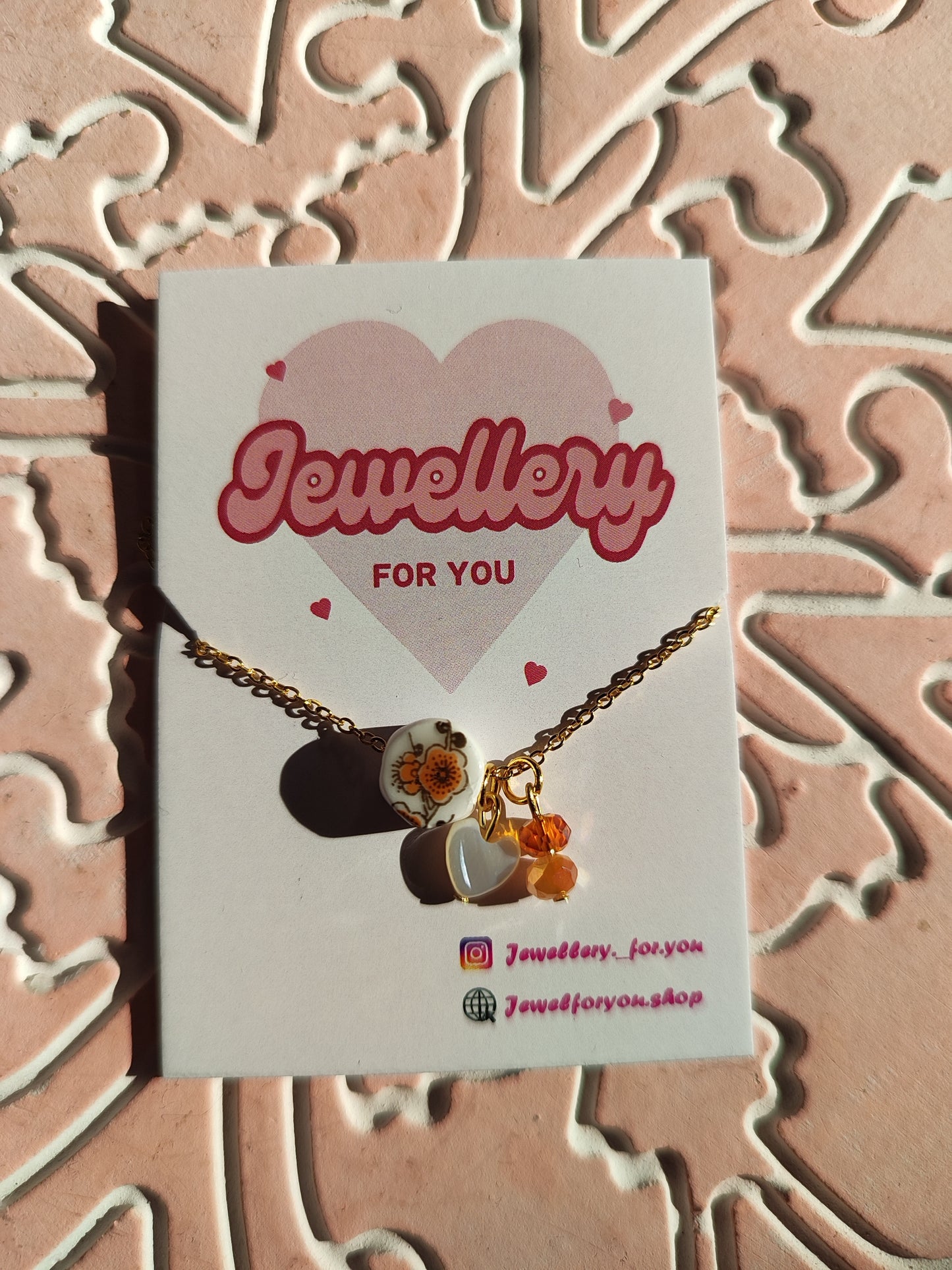 Ατσάλινα κολιέ!