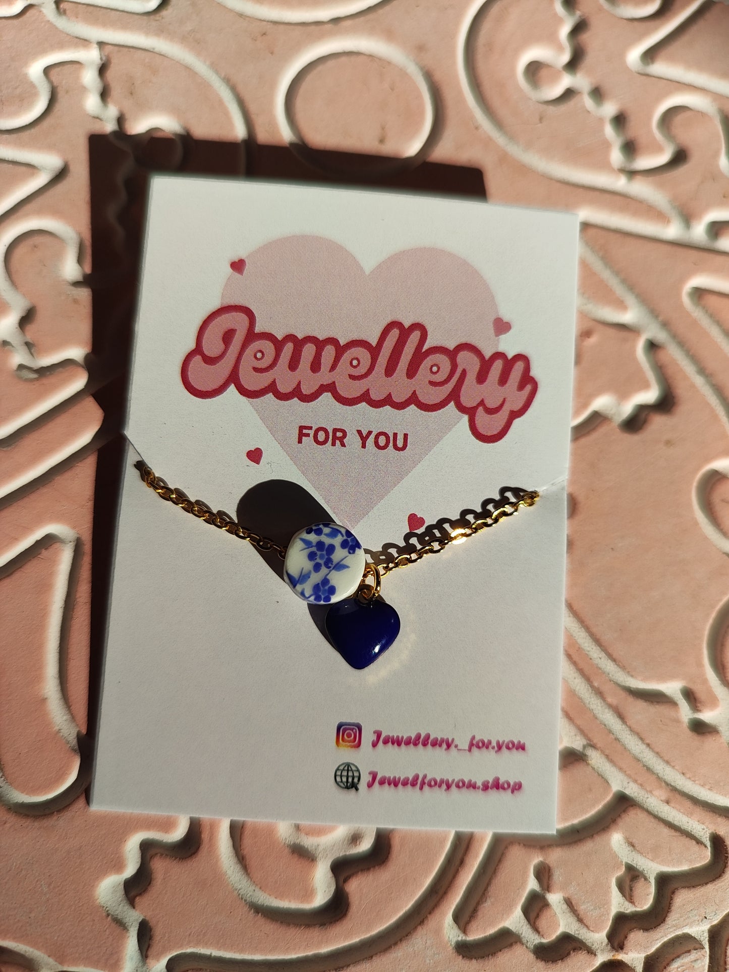 Ατσάλινα κολιέ!