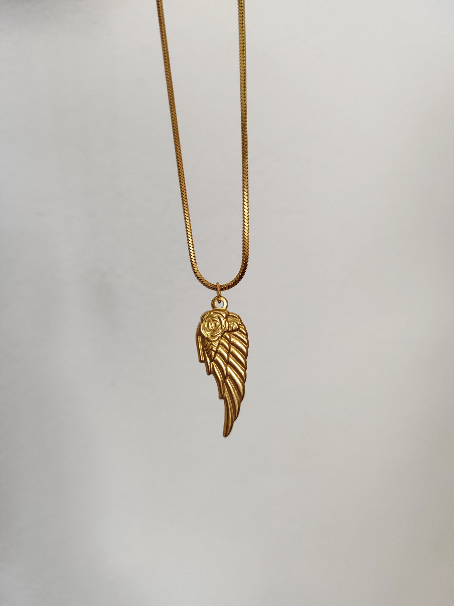 Ατσάλινο κολιέ φτερό!