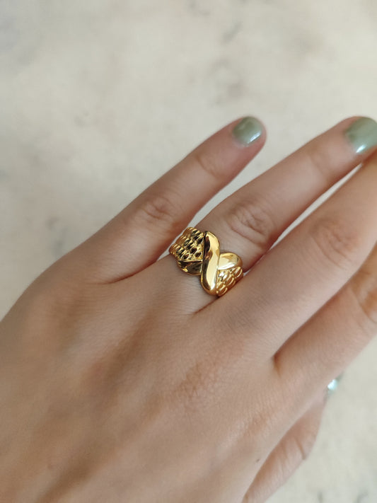 Ατσάλινο δαχτυλίδι!