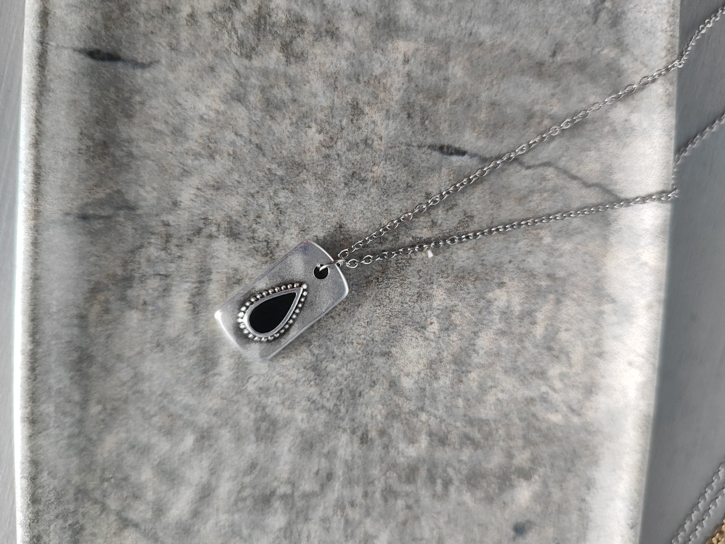 Ατσάλινα κολιέ