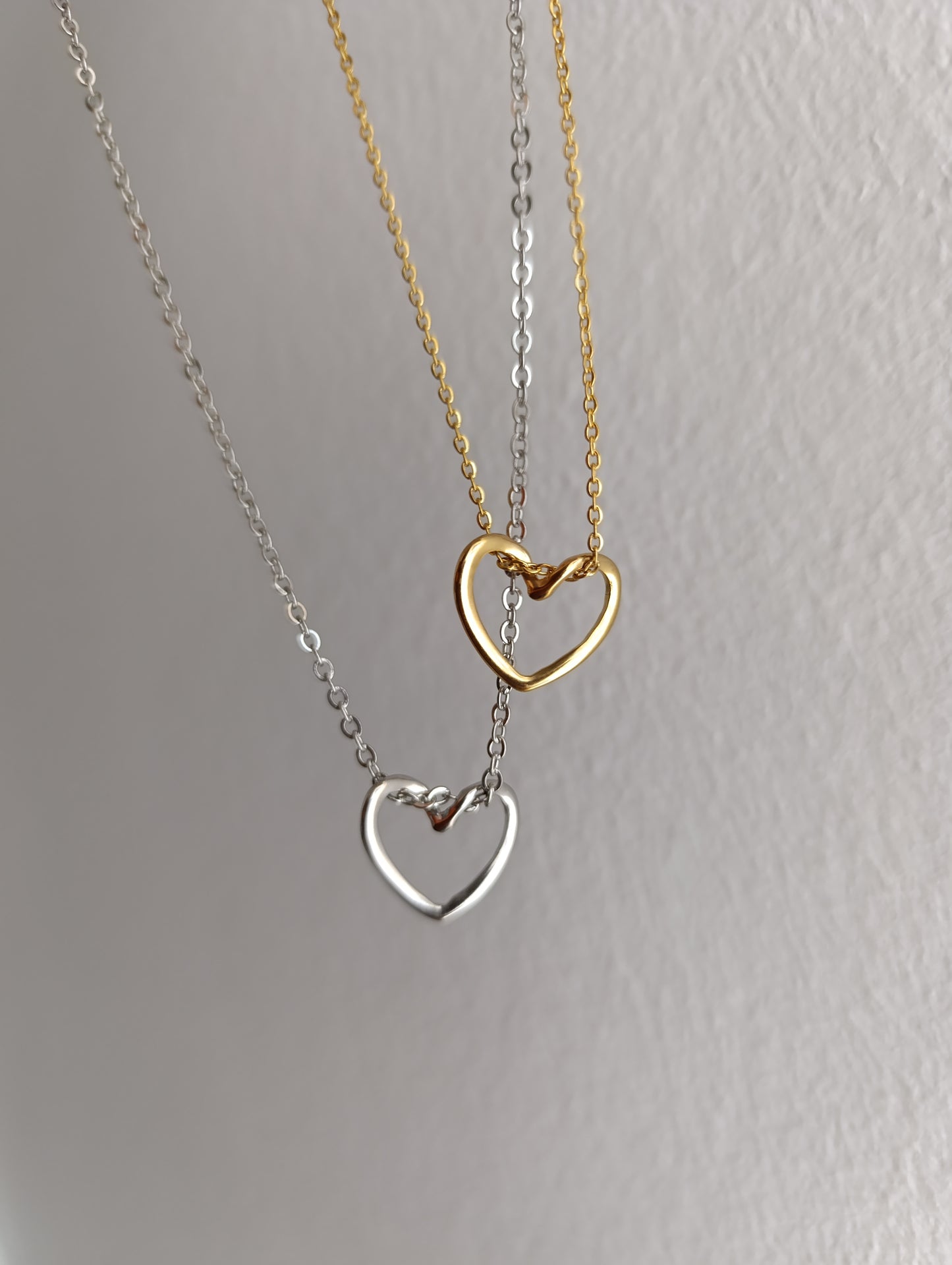 Ατσάλινα κολιέ!