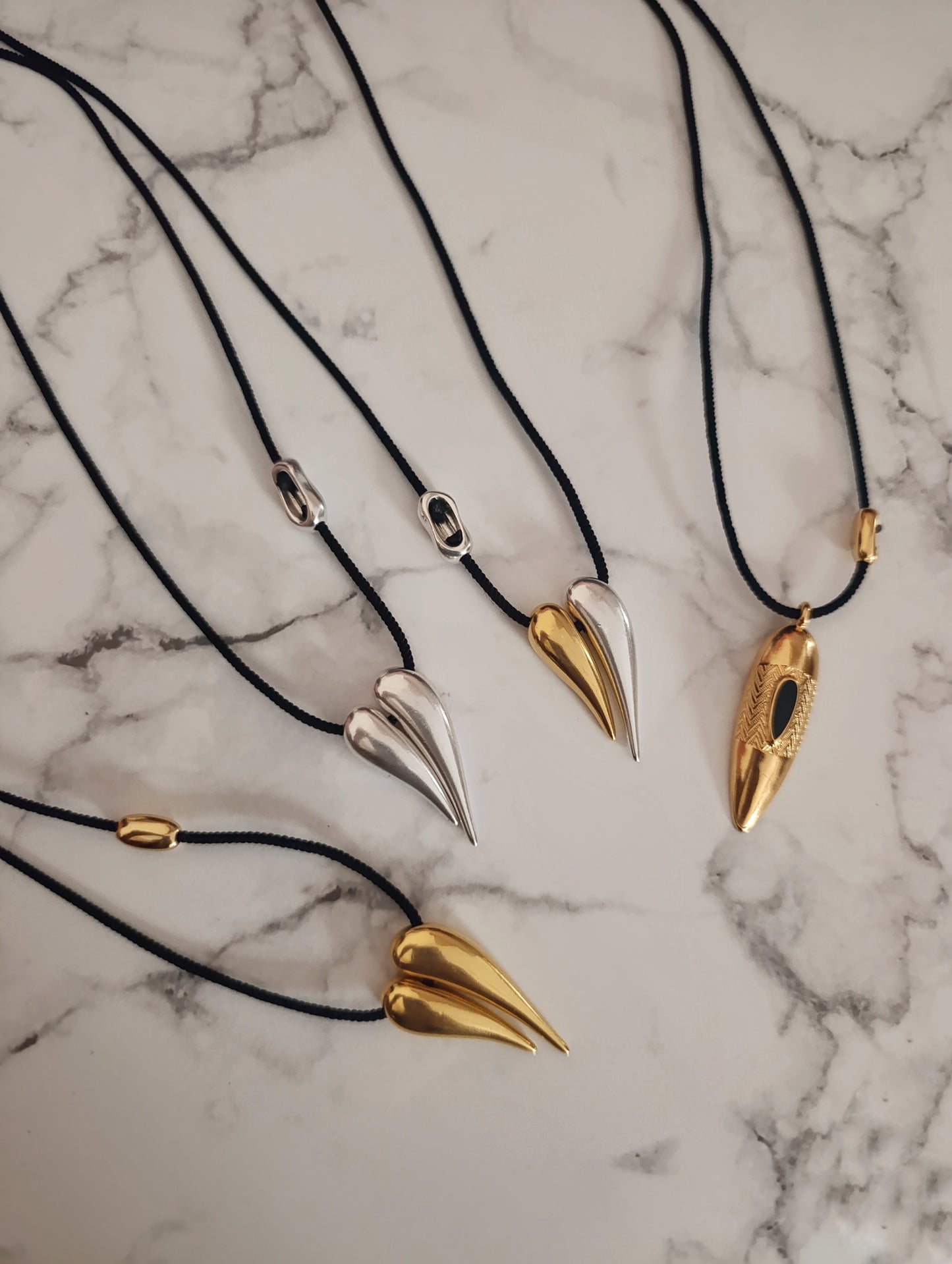 Κολιέ κορδόνι!