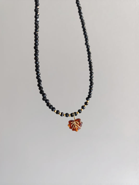 Κρυστάλλινο κολιέ!