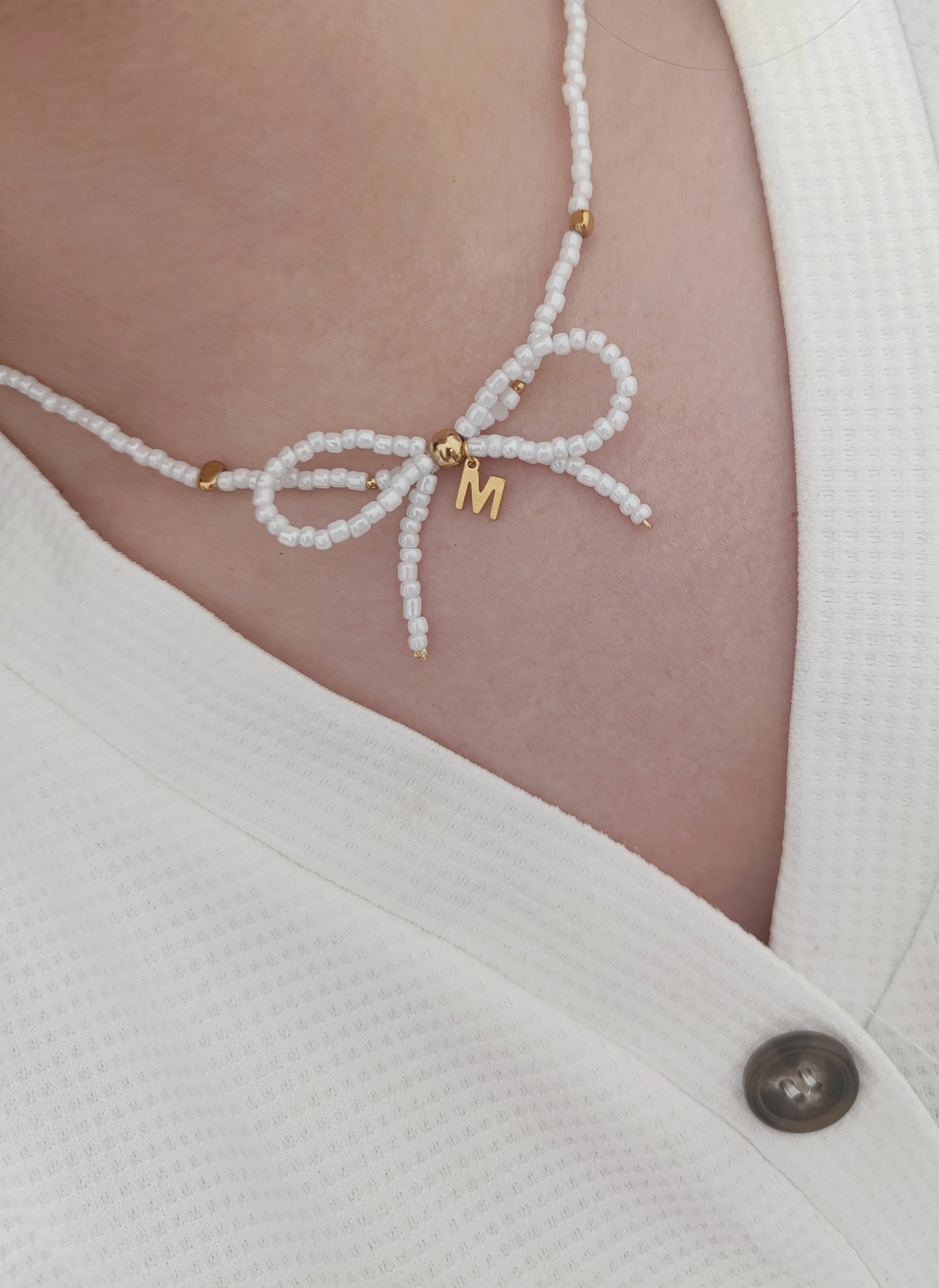 Κολιέ φιογκάκι με μονόγραμμα!