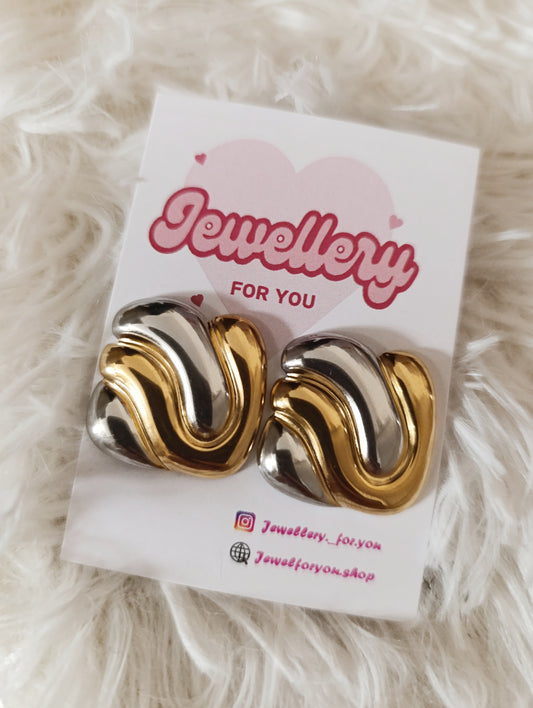 Ατσάλινα σκουλαρίκια!