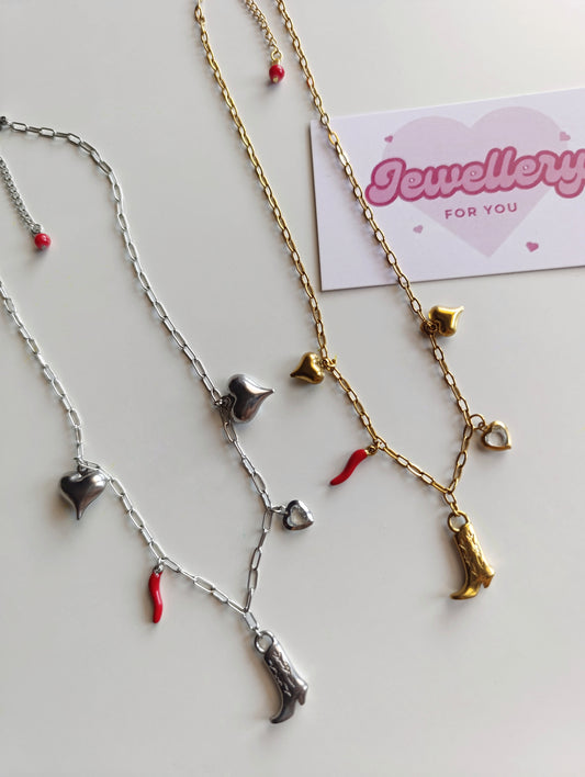 Ατσάλινα κολιέ!