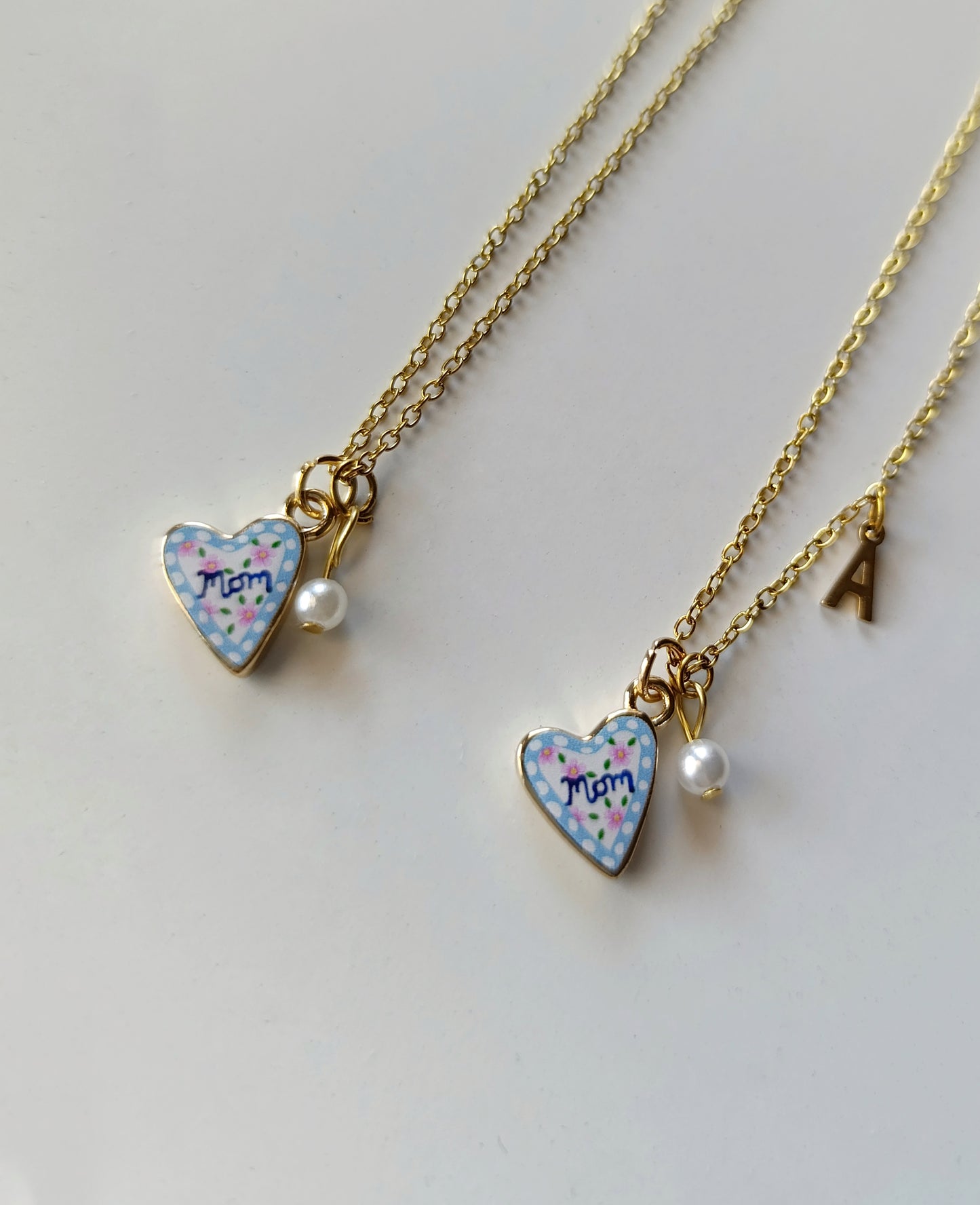 Ατσάλινο μενταγιόν Mom! 🩵🩷