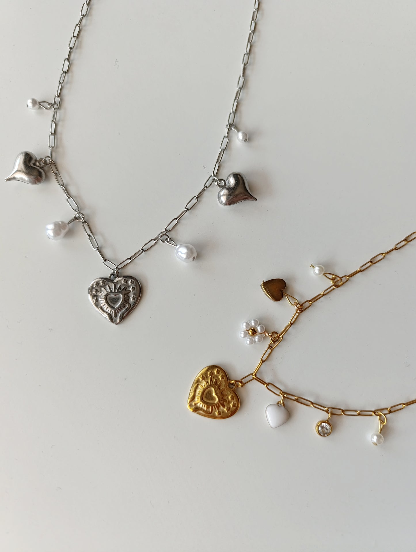 Κολιέ με πολλά στοιχεία!