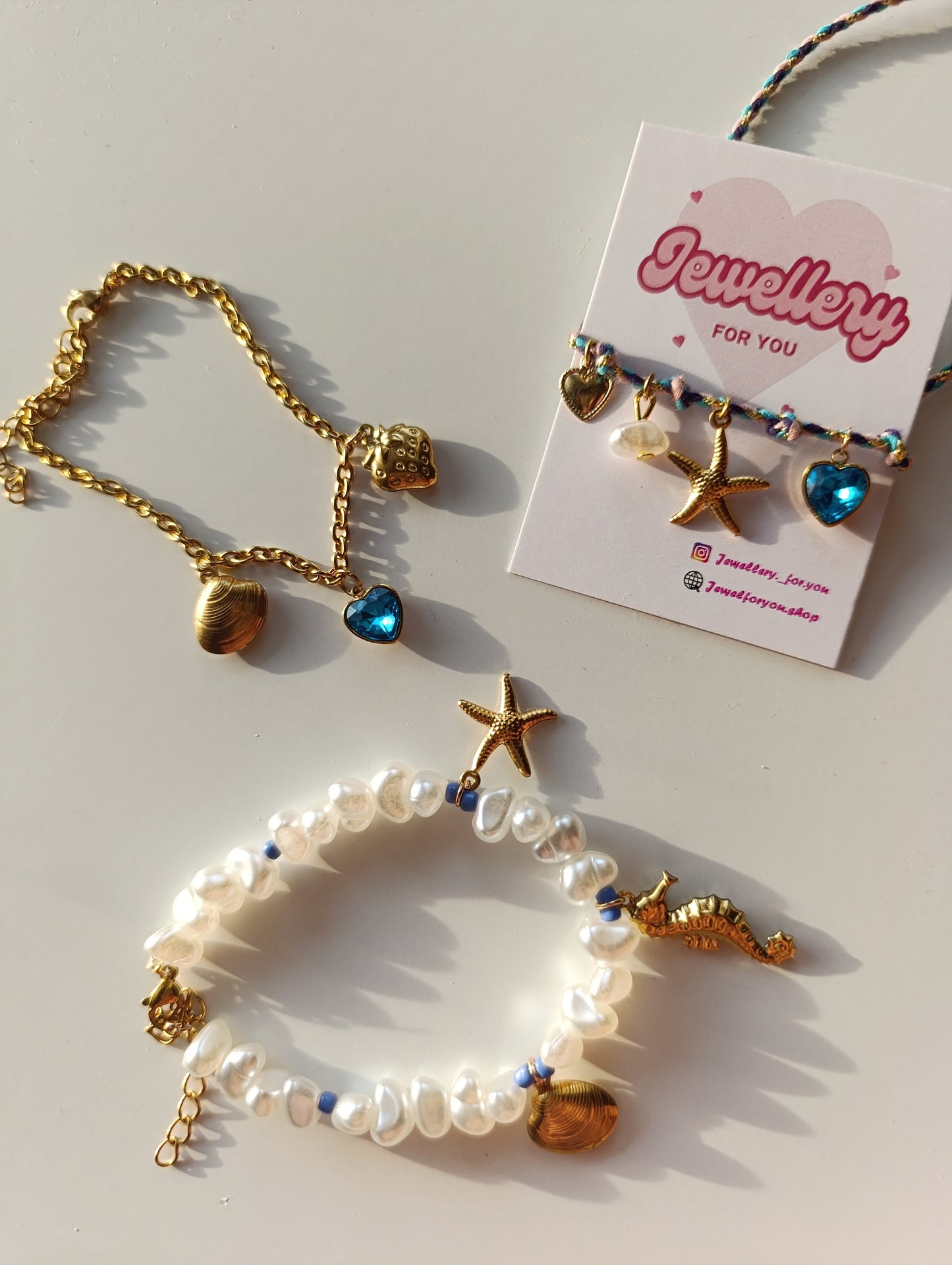 Χειροποίητα βραχιόλια!