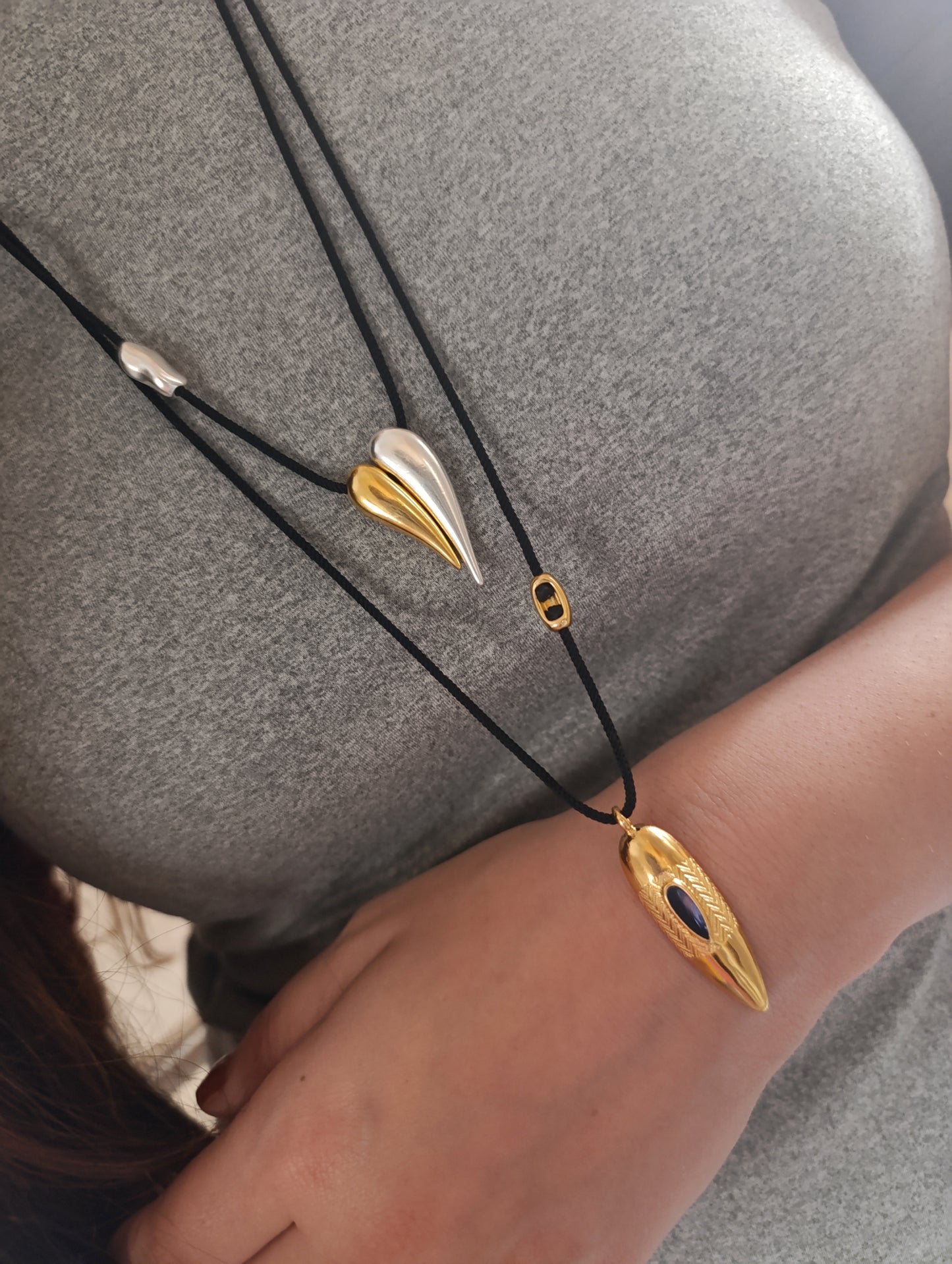 Κολιέ κορδόνι!