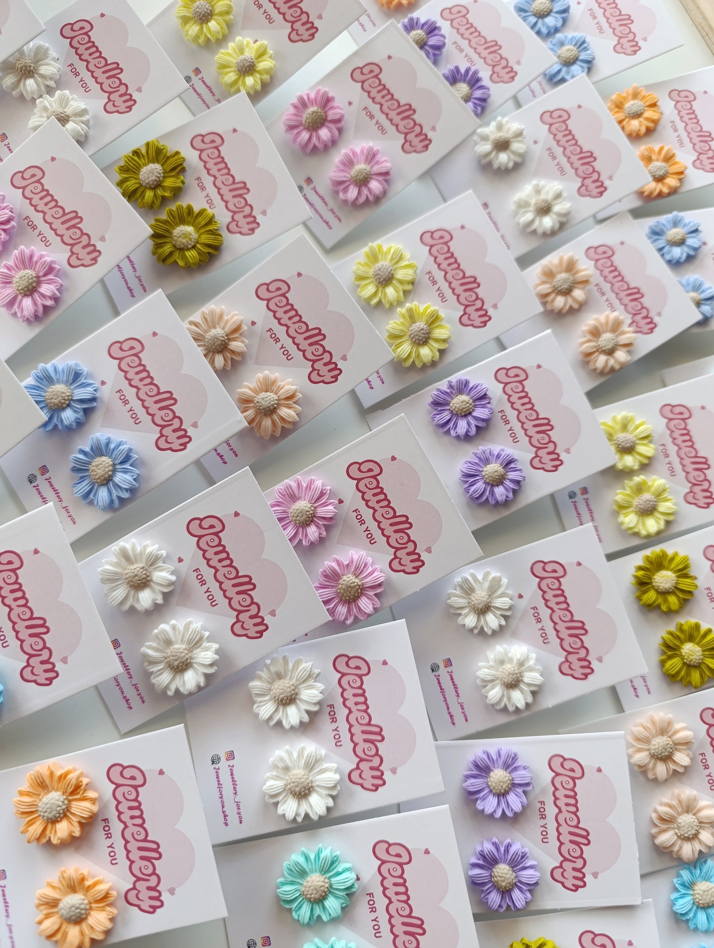 Flower earrings 🌼