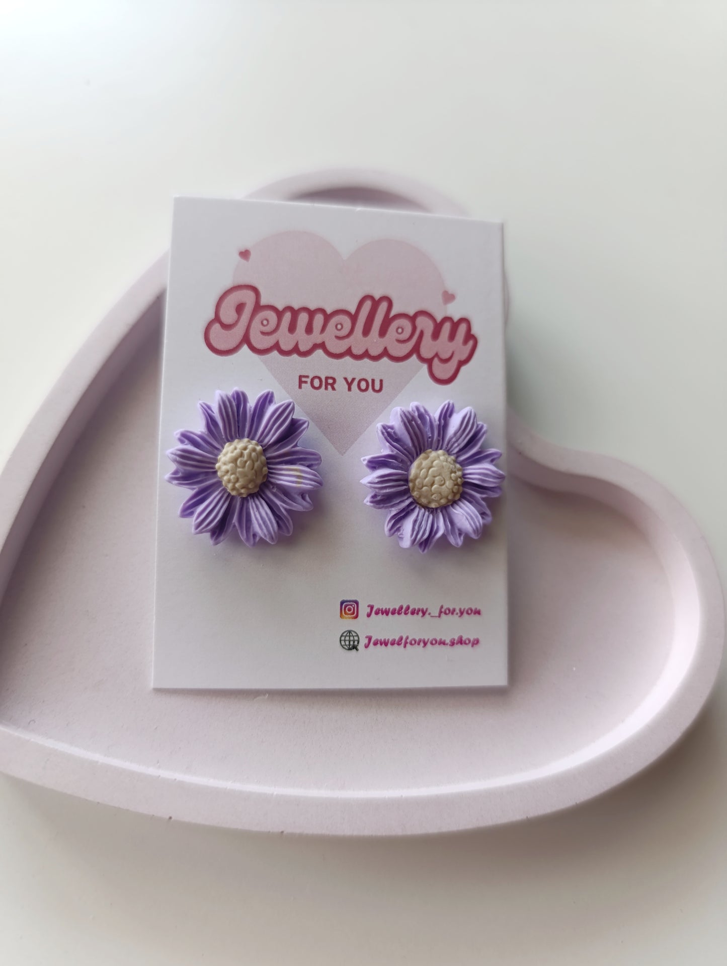 Flower earrings 🌼