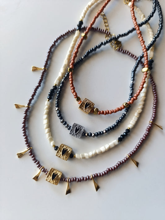 Κολιέ με γυάλινες χάντρες!