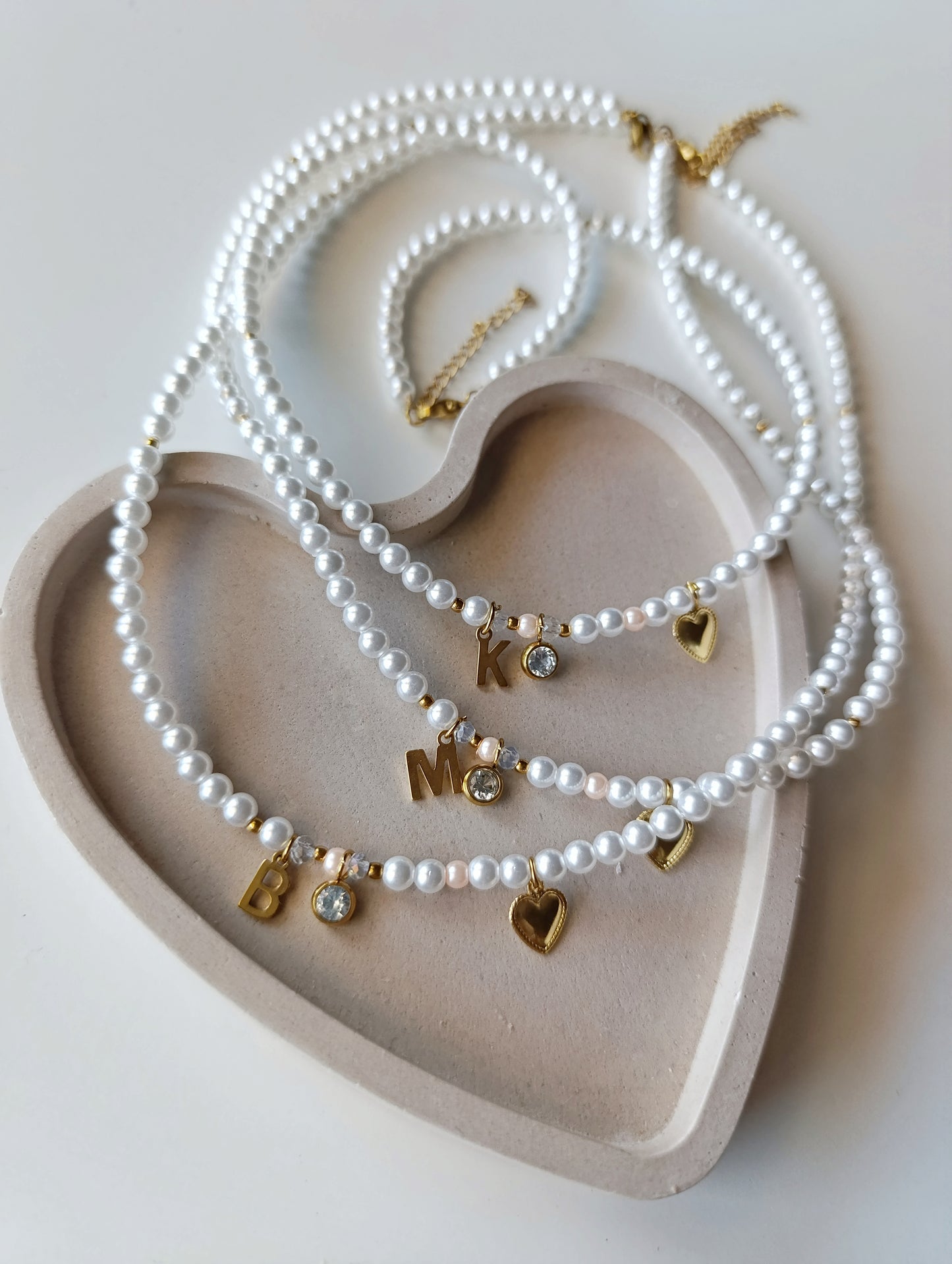 Κολιέ μονόγραμμα!