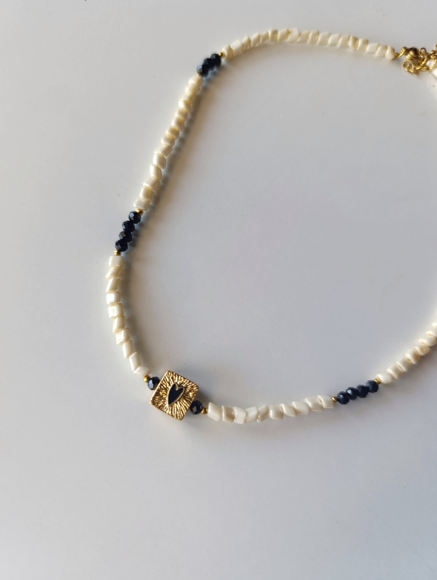 Κολιέ με γυάλινες χάντρες!